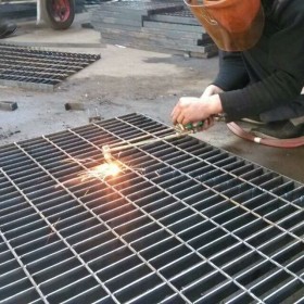 热镀锌钢格栅Q235金属网钢格栅钢格板 防滑平台钢格板