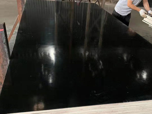 厂家直销黑色建筑模板双面覆膜清水模板