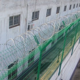 厂家定做监狱钢丝网墙 监狱护栏网 看守所防护栏