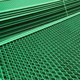 浸塑钢板网 防锈防腐耐用 高速公路防护网 安全性能高隔离栅