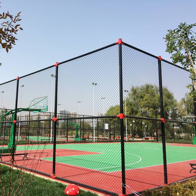 北京球场围栏网体育场围网篮球场围网生产厂家