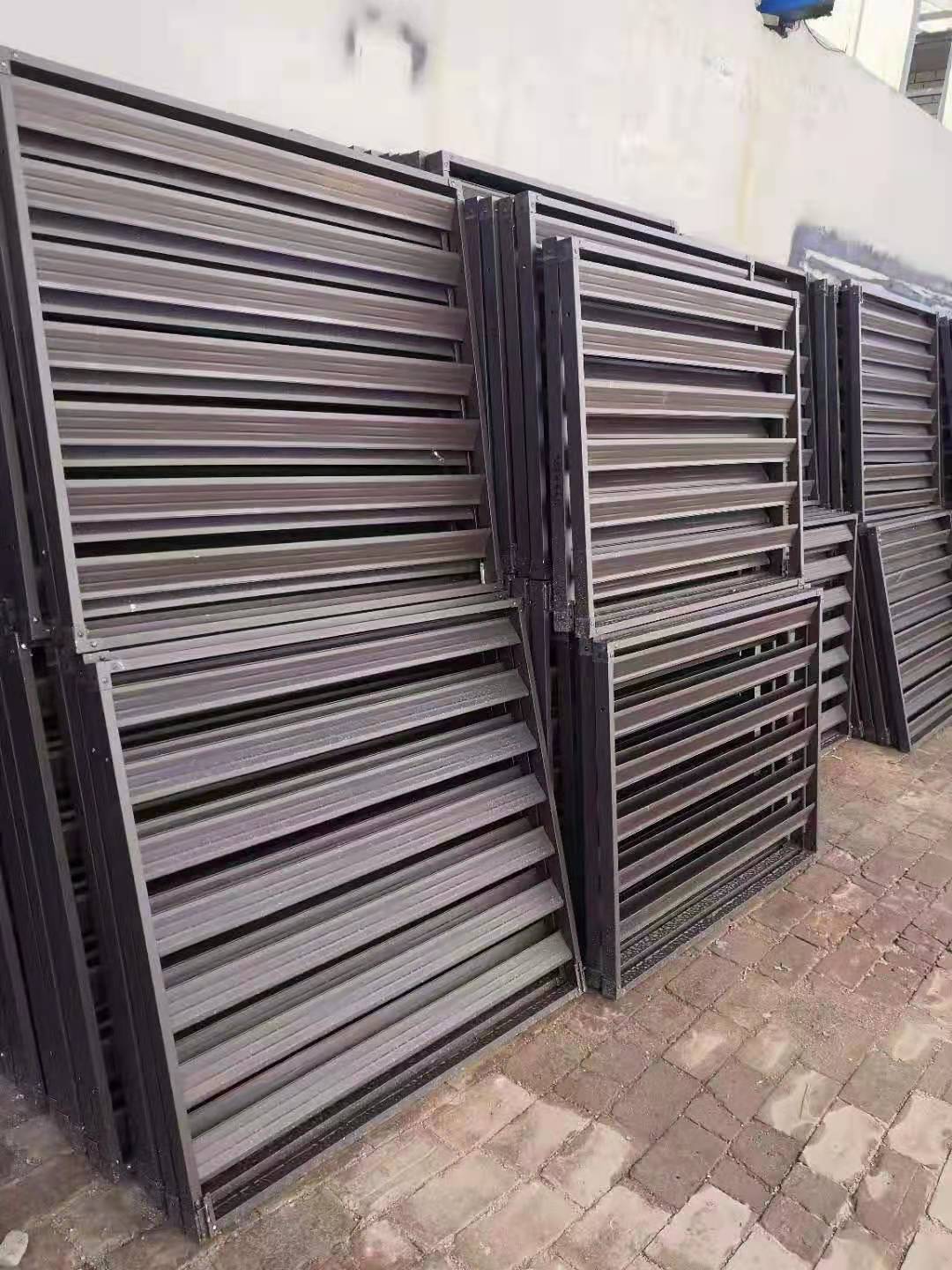 青岛阳台护栏小区护栏锌钢护栏厂家供应