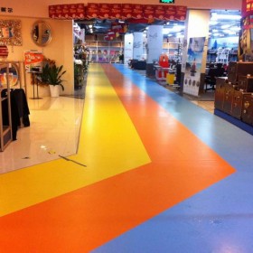 PVC塑胶地板施工 塑胶跑道厂家 悬浮地板公司