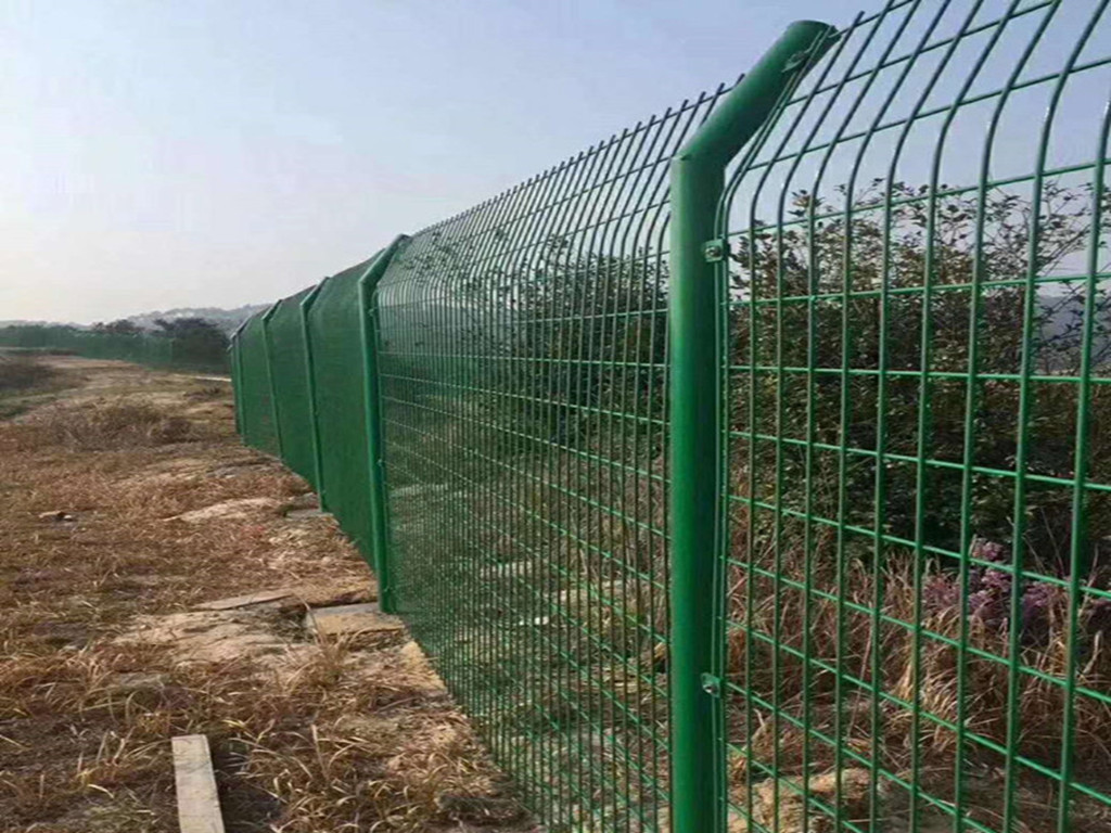 上海护栏网直供双边护栏框架护栏道路护栏工地围网