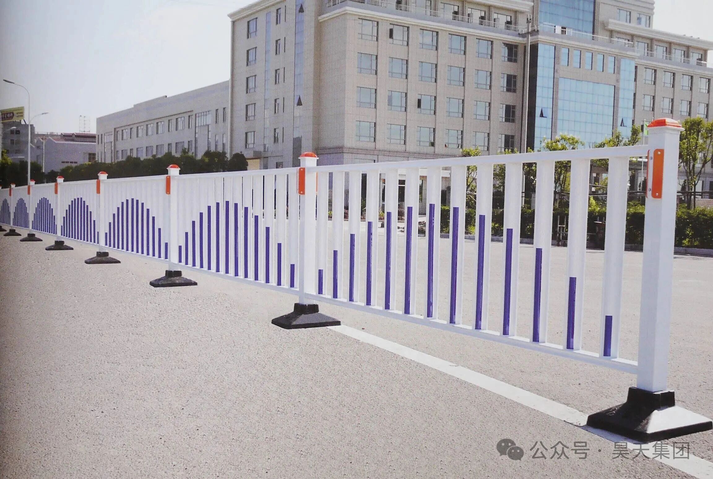 广东市政护栏采购选源头工厂 路灯护栏工程方案报价