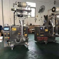 内蒙古巴彦淖尔市鑫朋宇自动液体油脂包装机
